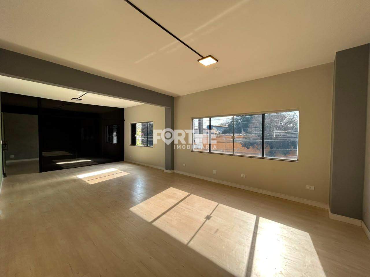 Sala comercial para aluguel no São Cristóvão: 