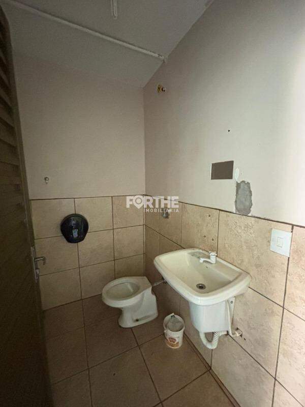 Sala comercial para aluguel no FAG: 
