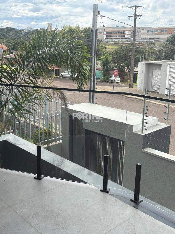 Sobrado à venda no Região do Lago: 