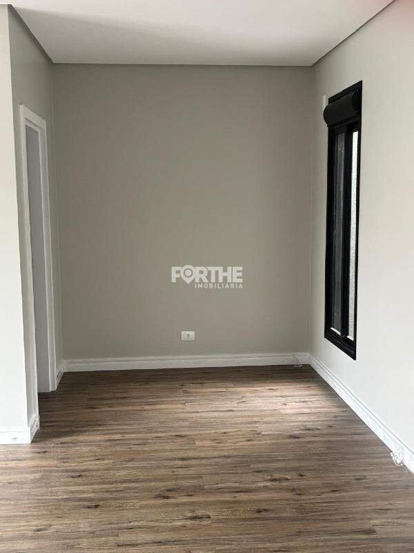 Sobrado à venda no Região do Lago: 