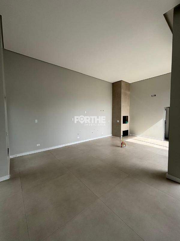 Sobrado à venda no Região do Lago: 