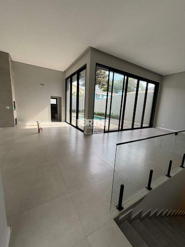 Sobrado à venda no Região do Lago: 