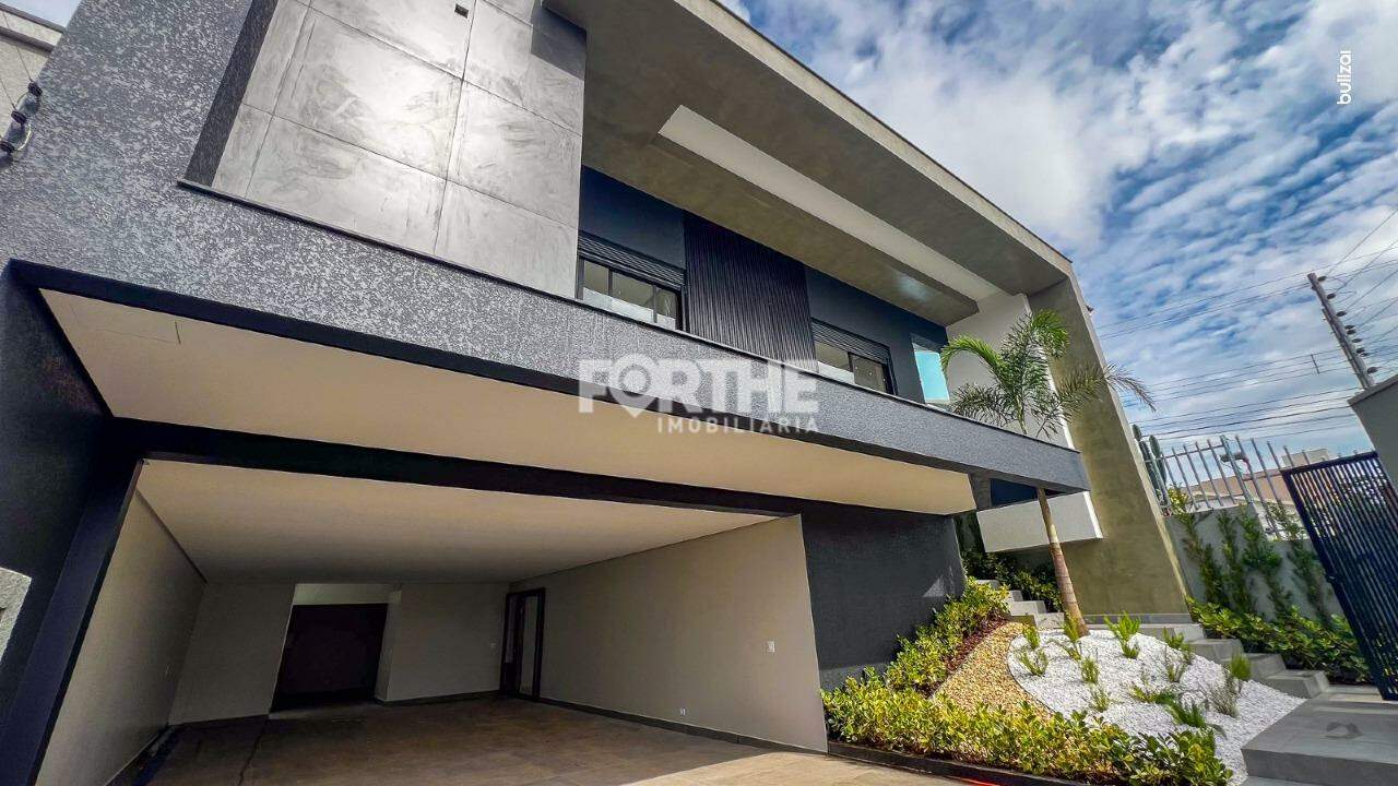 Sobrado à venda no Região do Lago: 