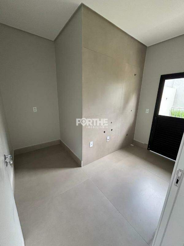 Sobrado à venda no Região do Lago: 