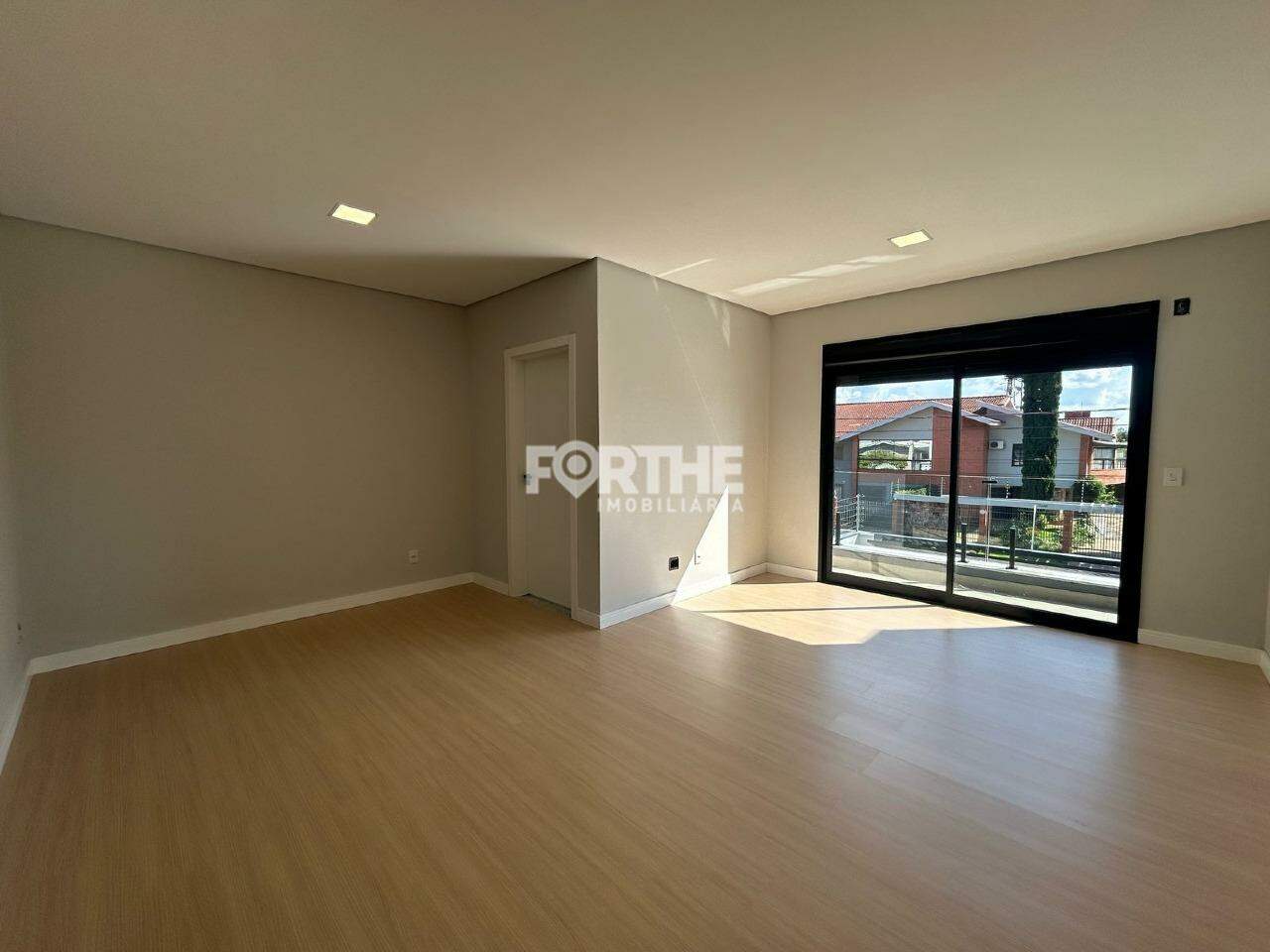 Sobrado à venda no Country: 