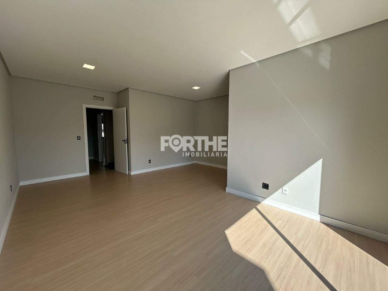 Sobrado à venda no Country: 