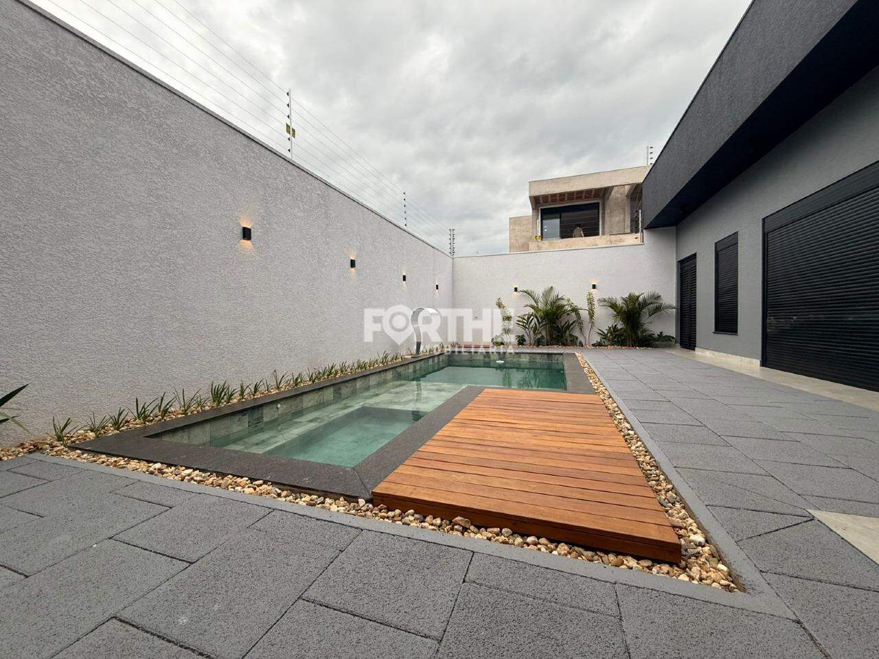 Casa à venda no Tropical II: 