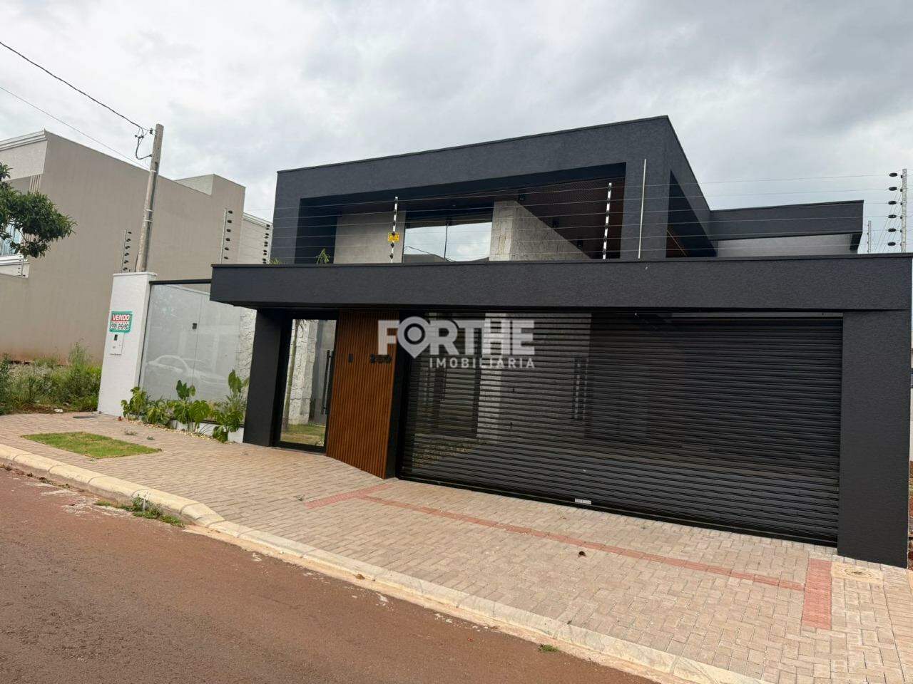 Casa à venda no Tropical II: 