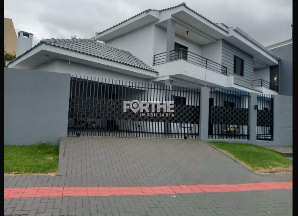 Sobrado 4 Dormitórios Cancelli 155m²