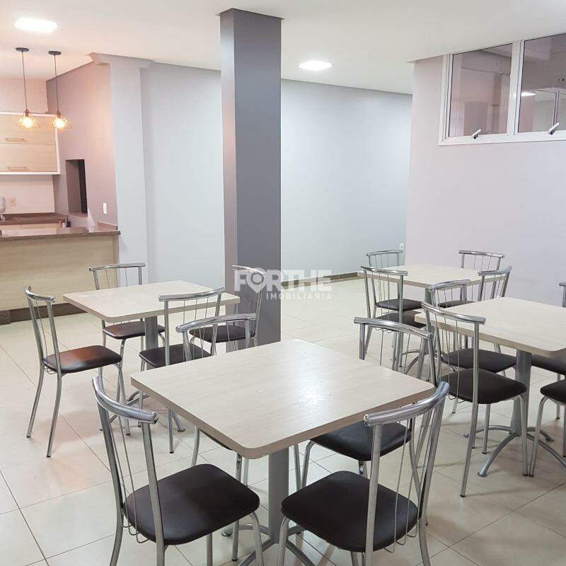 Apartamento para aluguel no Centro: 