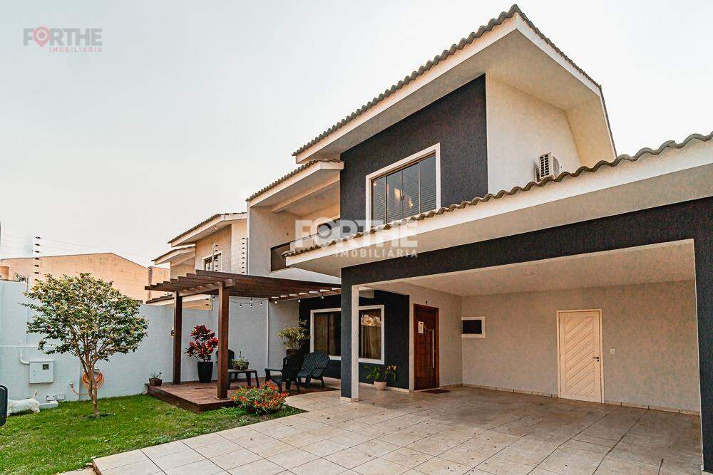 Sobrado à venda no Country: 