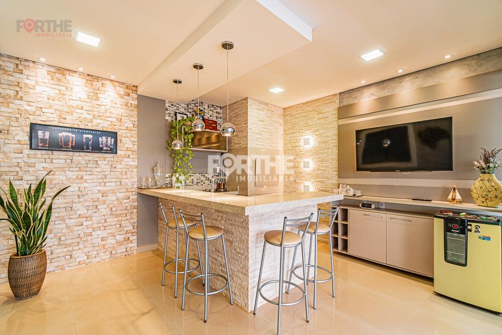 Sobrado à venda no Country: 