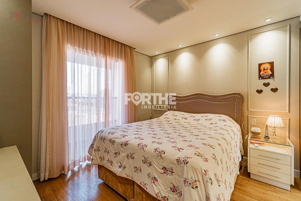 Sobrado à venda no Country: 