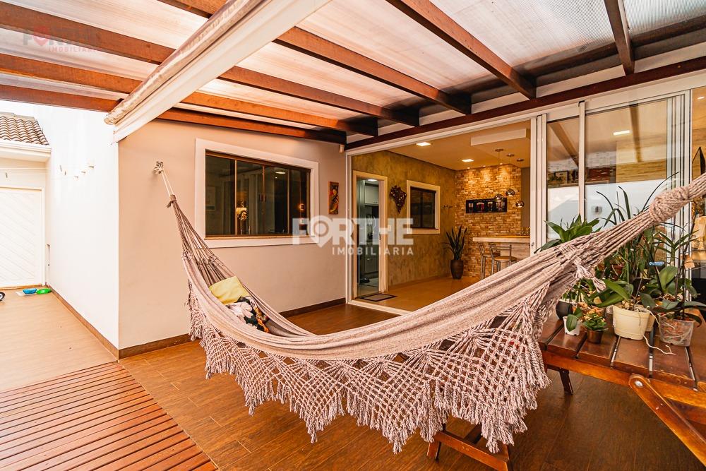 Sobrado à venda no Country: 