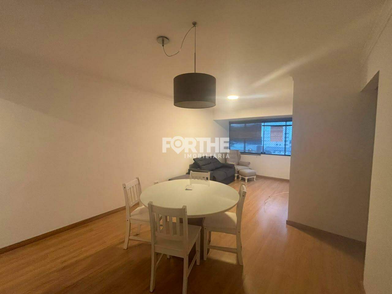 Apartamento para aluguel no Centro: 