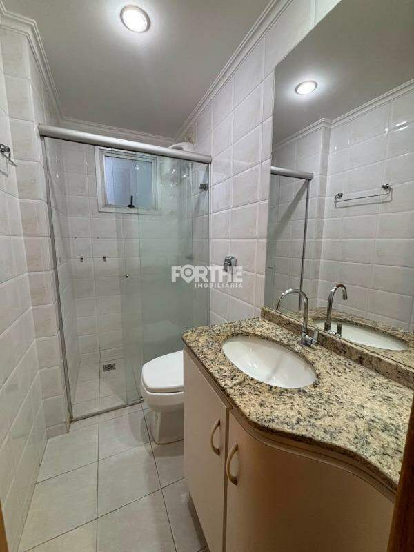 Apartamento para aluguel no Centro: 