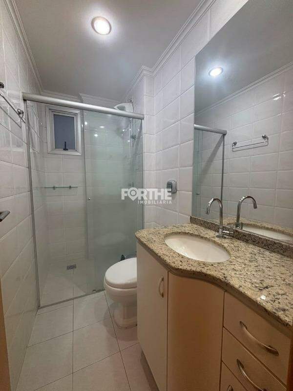 Apartamento para aluguel no Centro: 