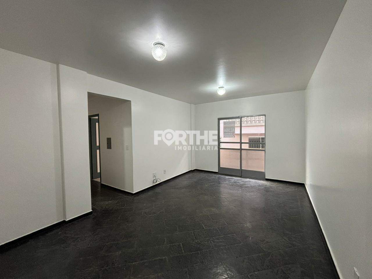 Apartamento para aluguel no Centro: 