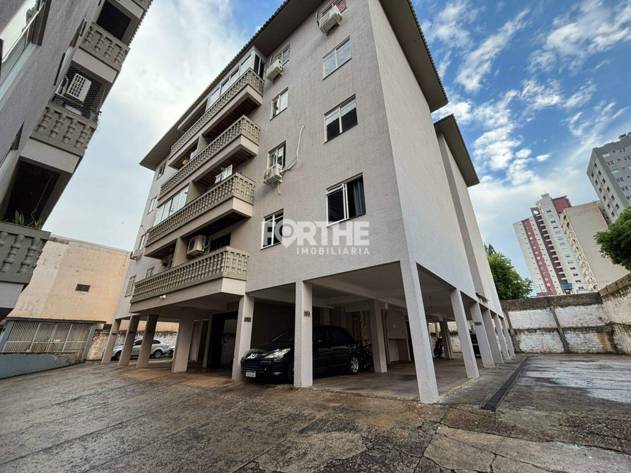 Apartamento para aluguel no Centro: 