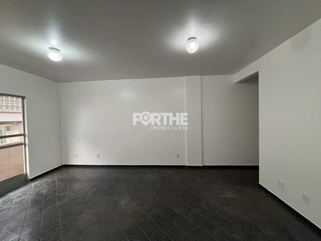 Apartamento para aluguel no Centro: 