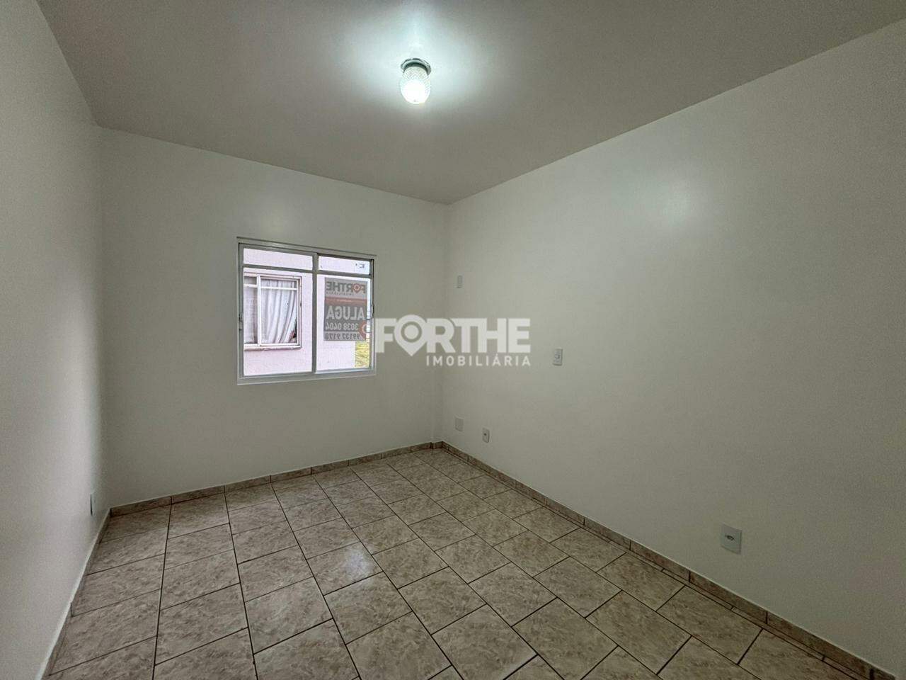 Apartamento para aluguel no Centro: 