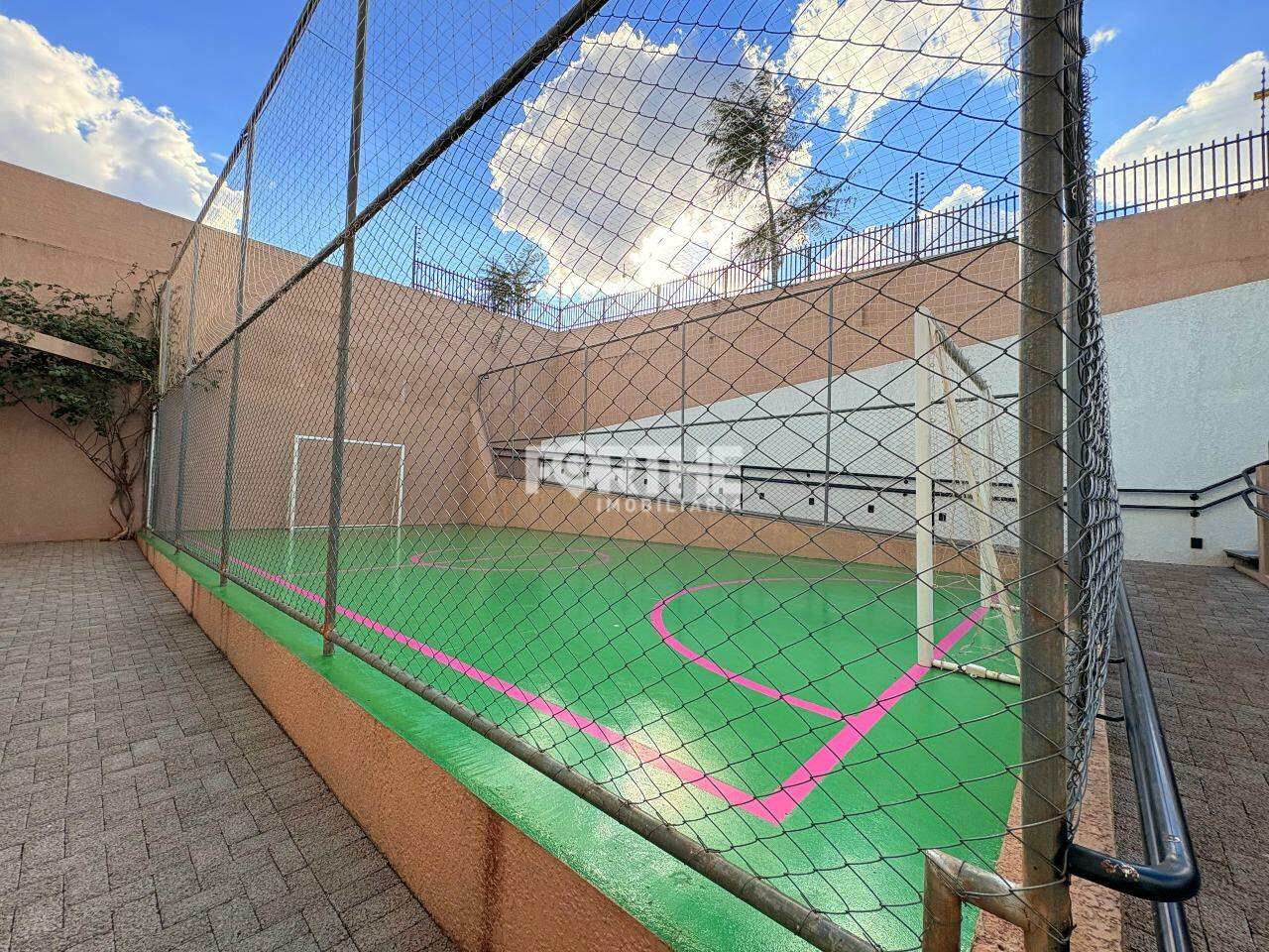 Apartamento para aluguel no Pioneiros Catarinenses: