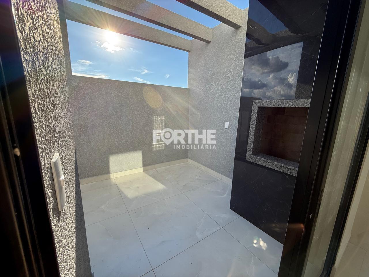 Casa à venda no Coqueiral: 