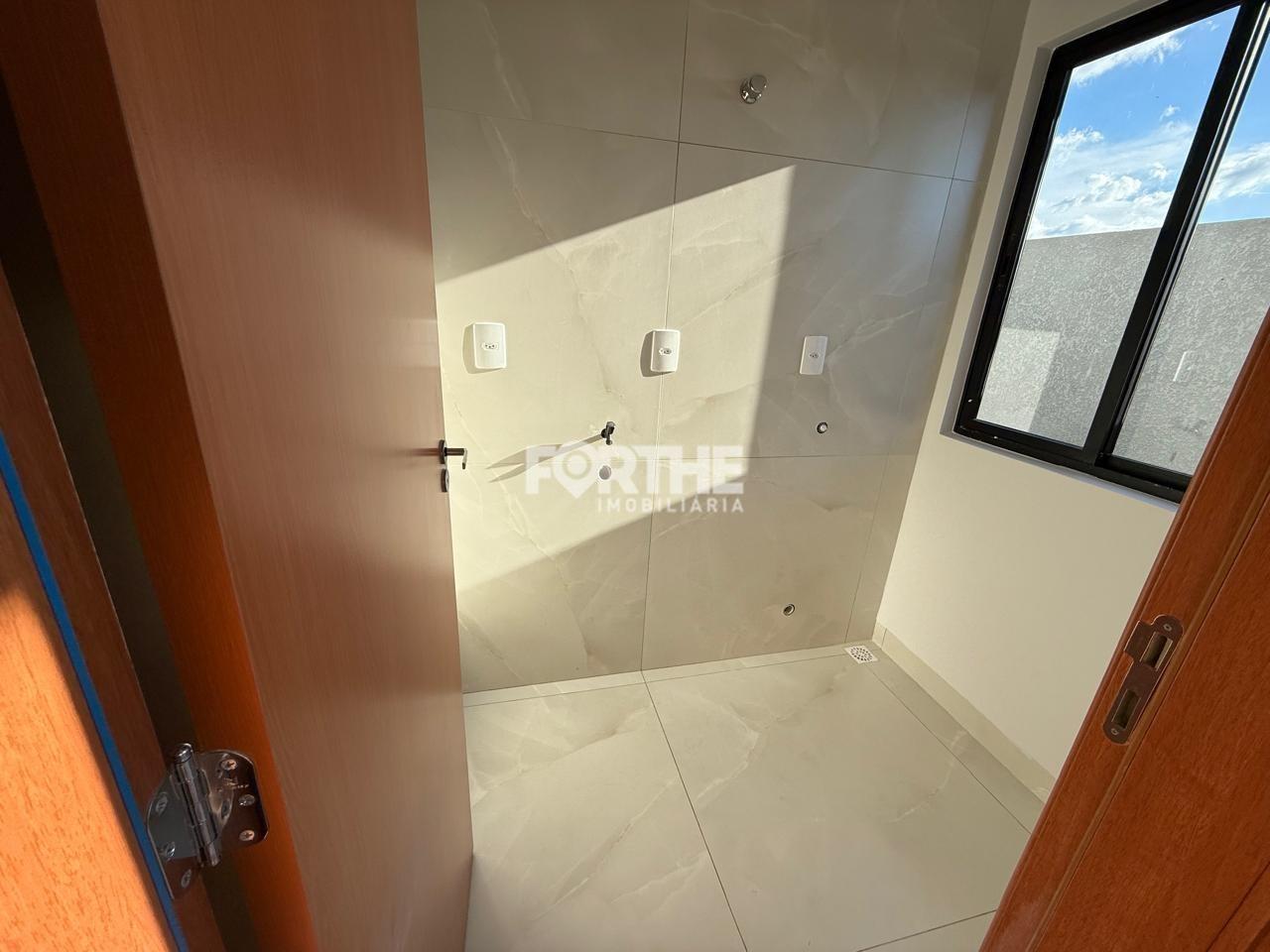 Casa à venda no Coqueiral: 