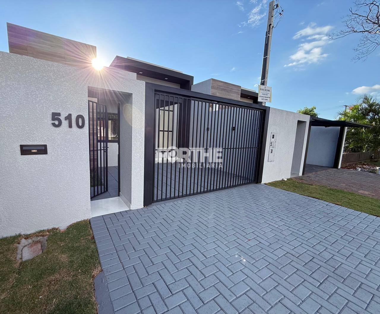 Casa à venda no Coqueiral: 