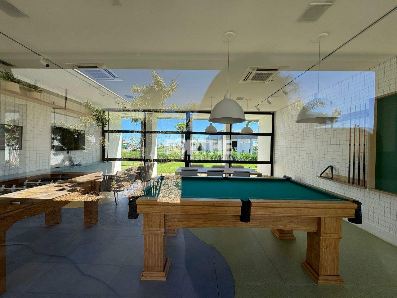 Terreno em condomínio à venda no FAG: 