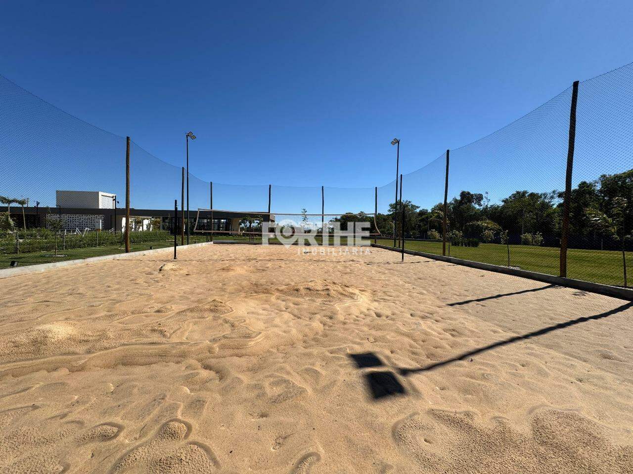 Terreno em condomínio à venda no FAG: 