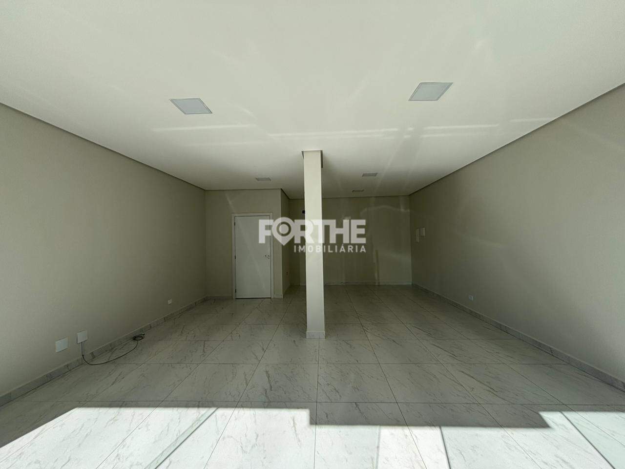 Sala comercial para aluguel no Pioneiros Catarinenses: 