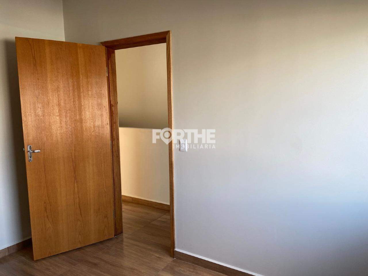 Sobrado à venda no Pontal da Natureza : 