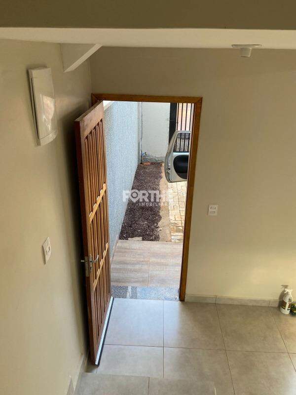 Sobrado à venda no Pontal da Natureza : 