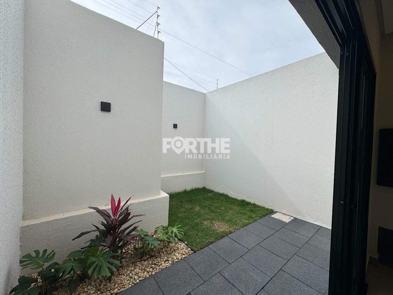 Sobrado em condomínio à venda no Country: 