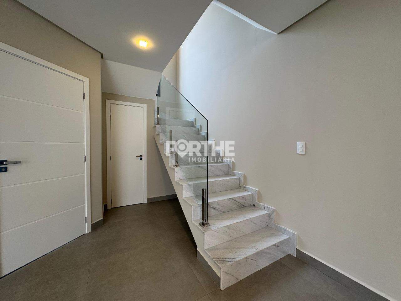 Sobrado em condomínio à venda no Country: 