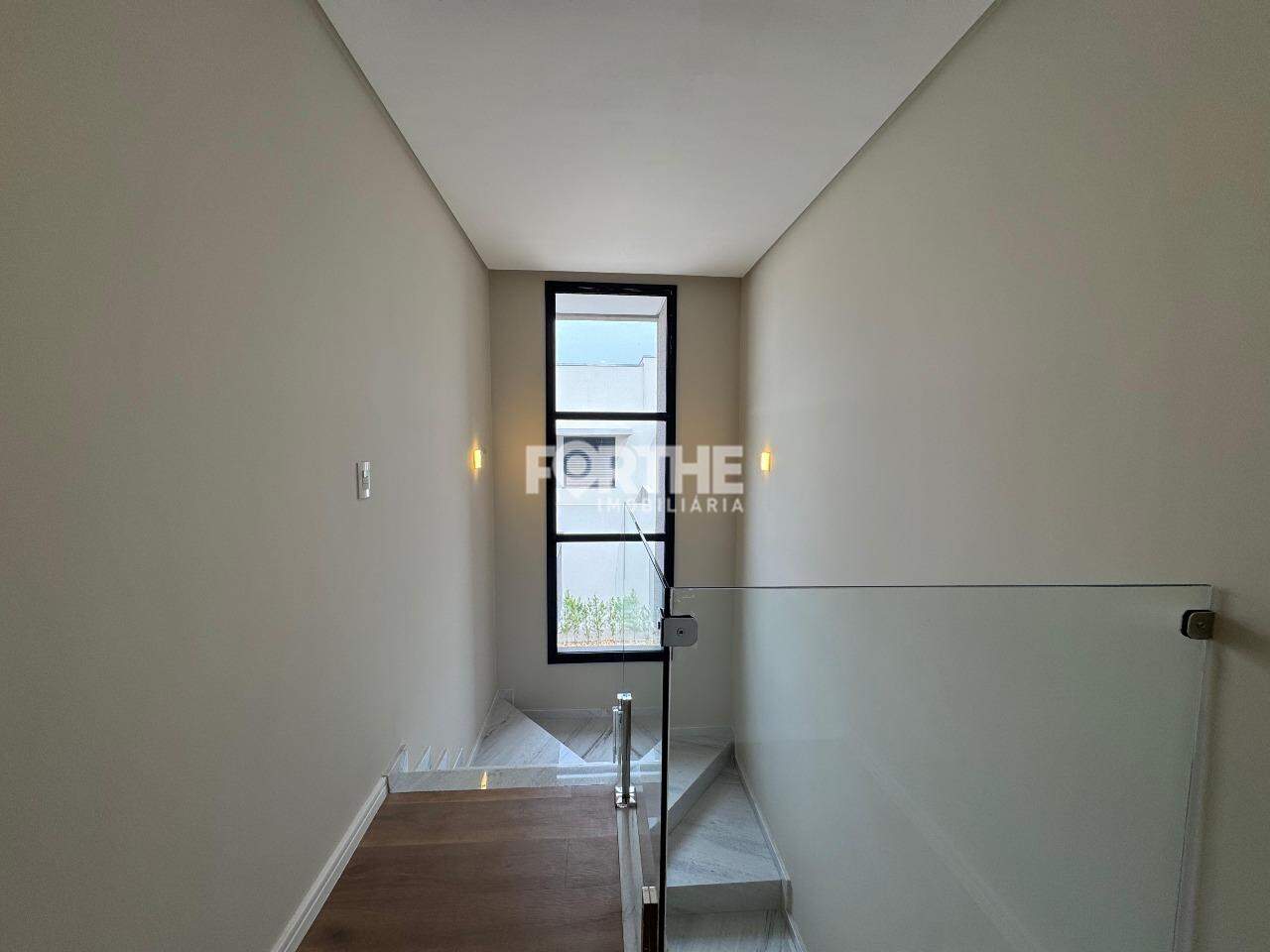 Sobrado em condomínio à venda no Country: 