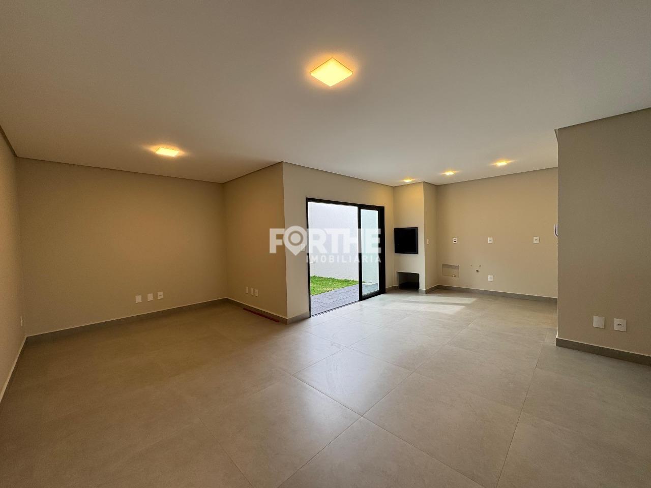 Sobrado em condomínio à venda no Country: 