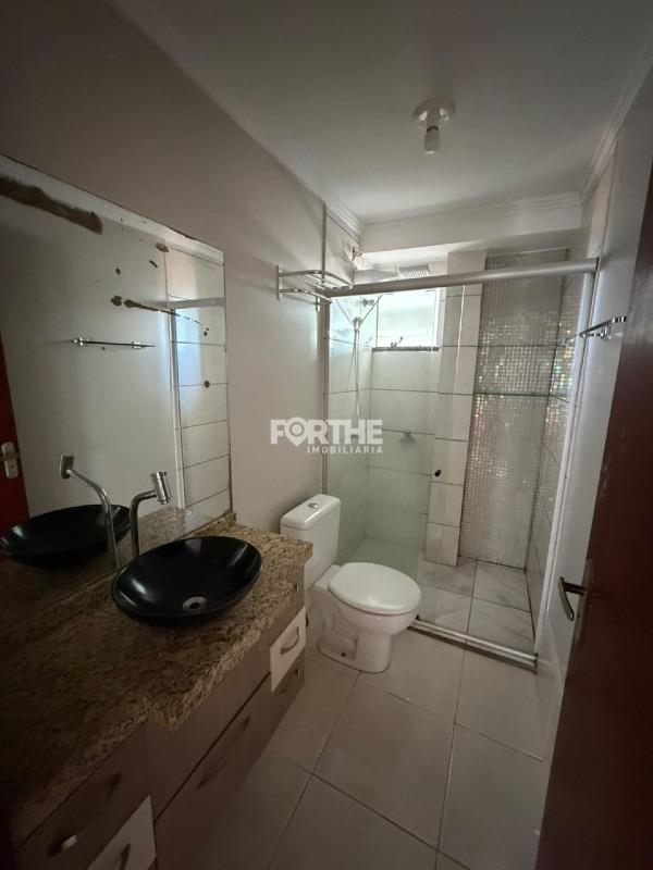 Apartamento para aluguel no Coqueiral: 