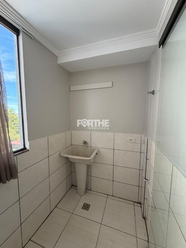 Apartamento para aluguel no Coqueiral: 