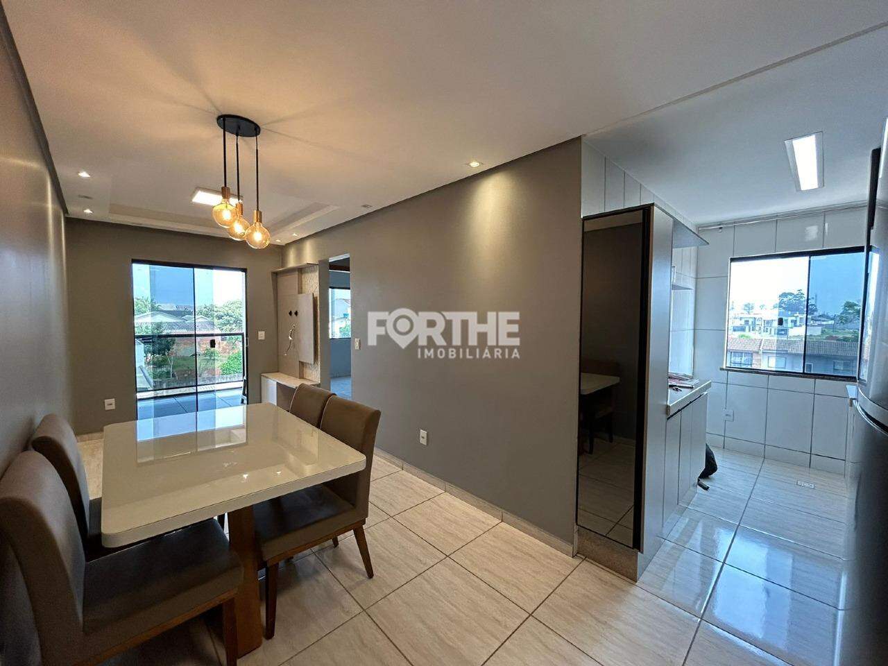 Apartamento 2 Dormitórios Esmeralda 69m²