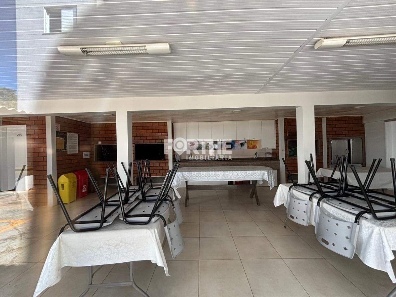 Apartamento para aluguel no Country: 