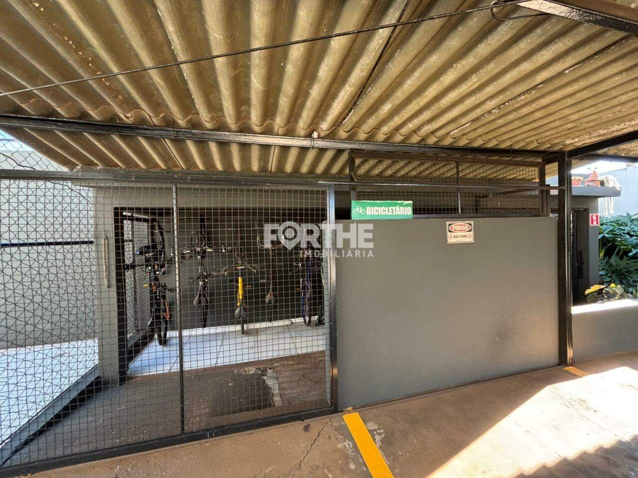 Apartamento para aluguel no Country: 