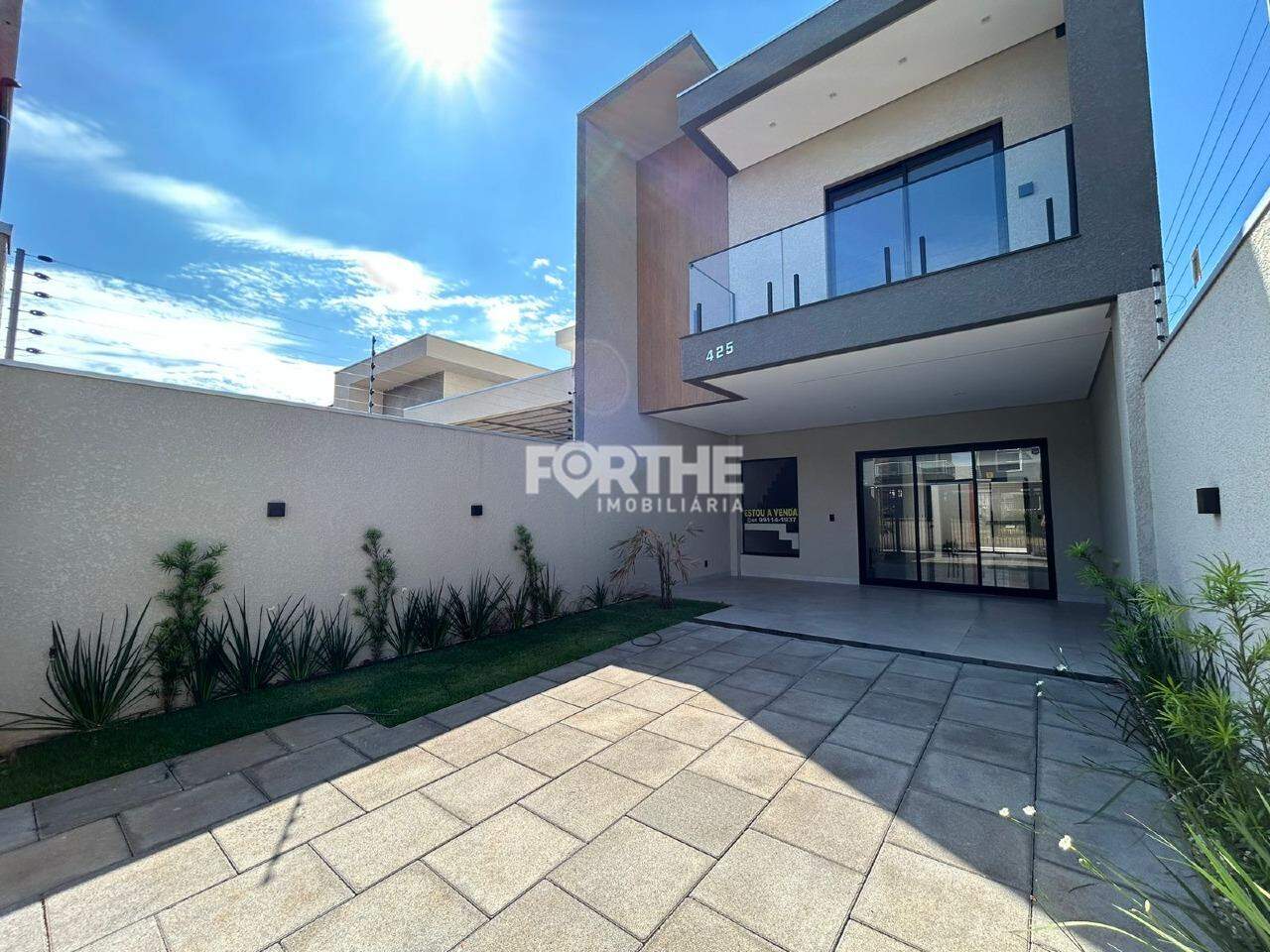 Sobrado 3 Dormitórios Pioneiros Catarinenses 164m²