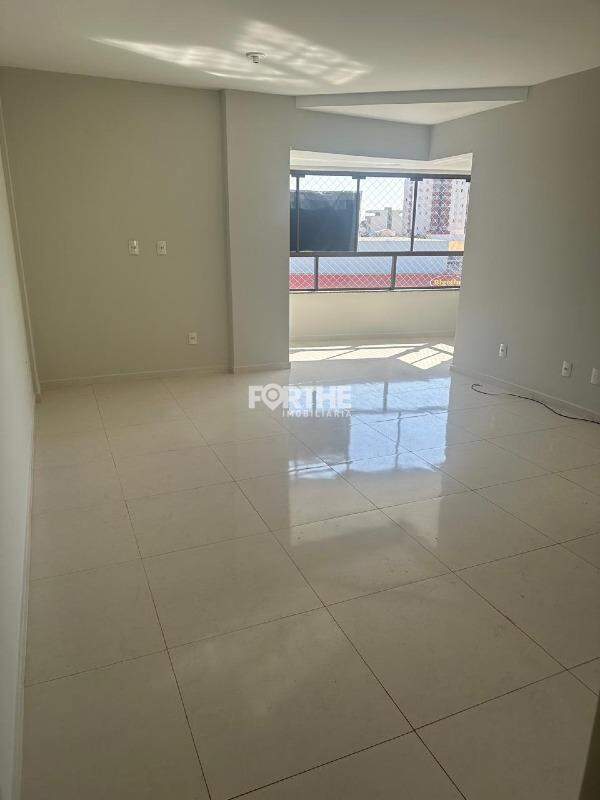 Apartamento 3 Dormitórios Centro 110m²