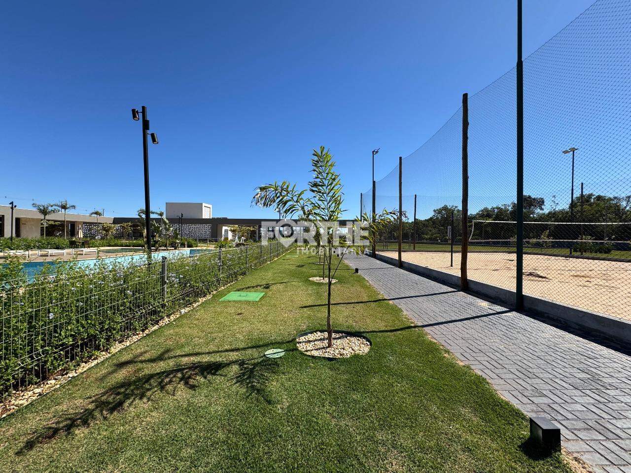 Terreno em condomínio à venda no FAG: 