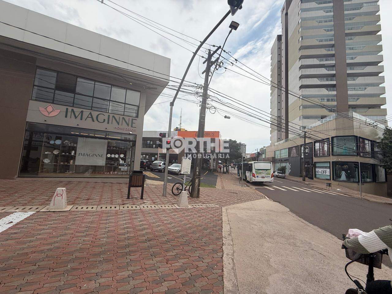 Sala comercial à venda no Centro: 