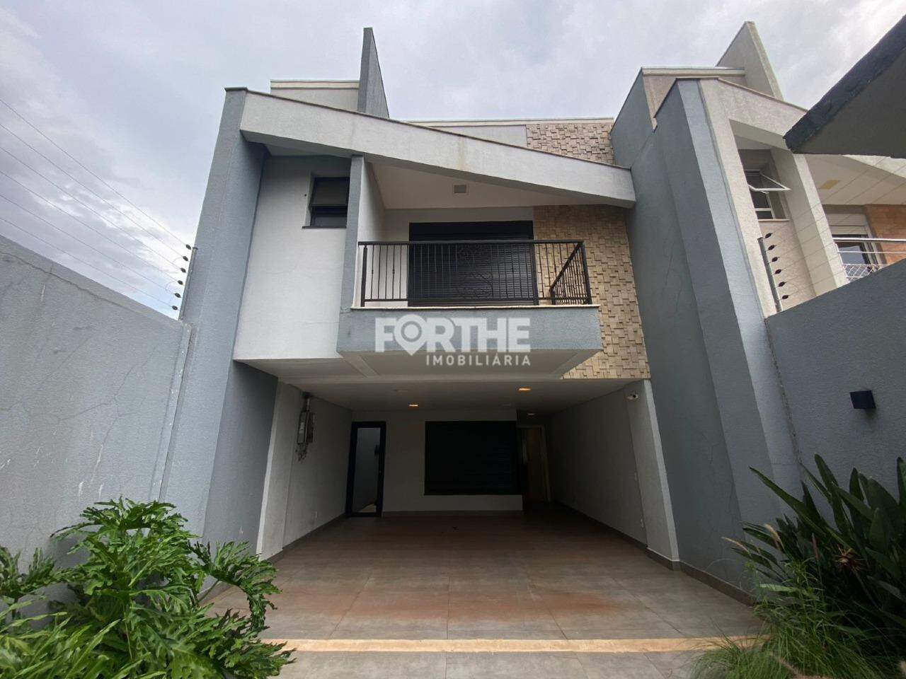 Sobrado 3 Dormitórios Maria Luiza 221m²