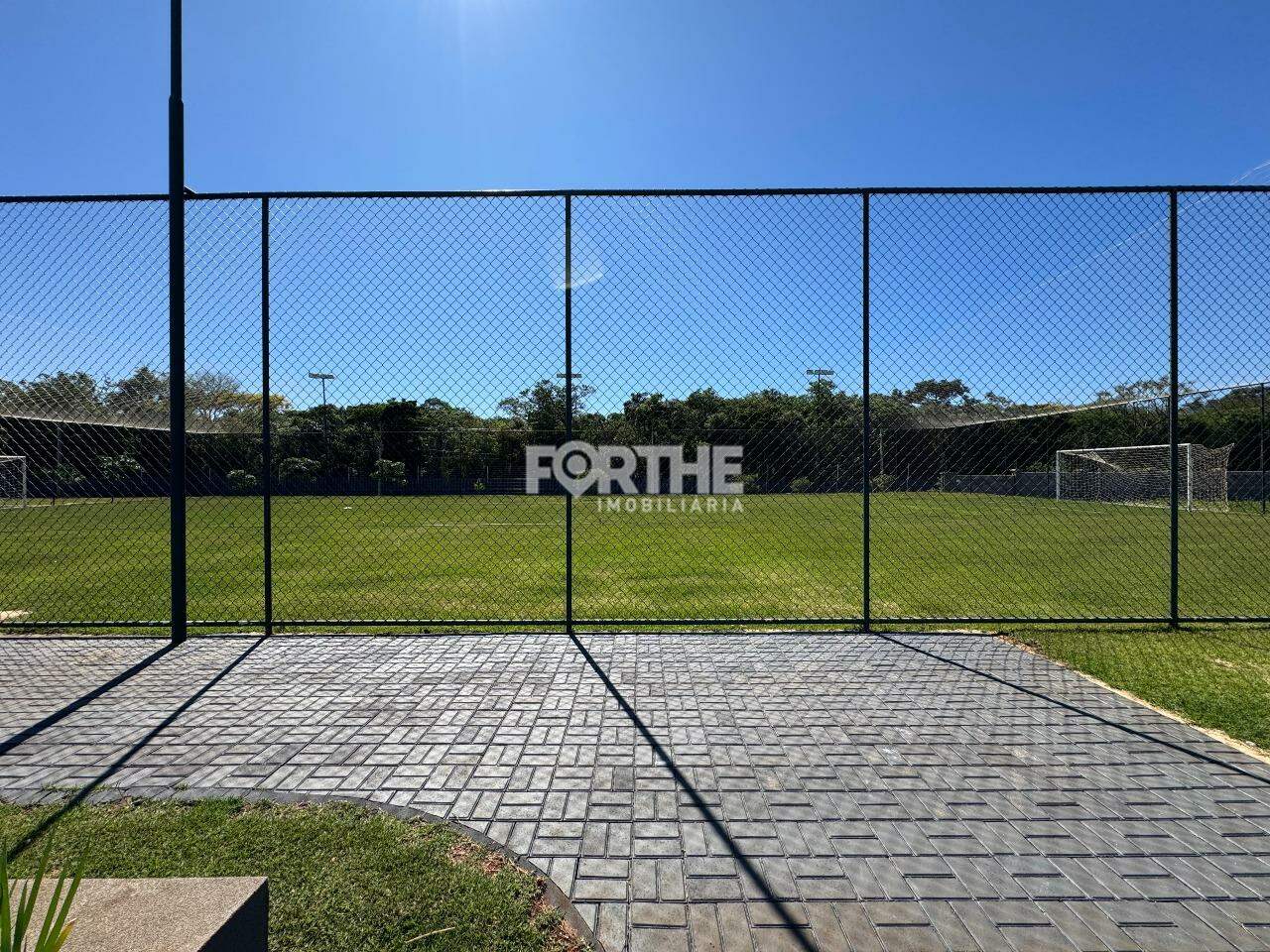 Terreno em condomínio à venda no FAG: 