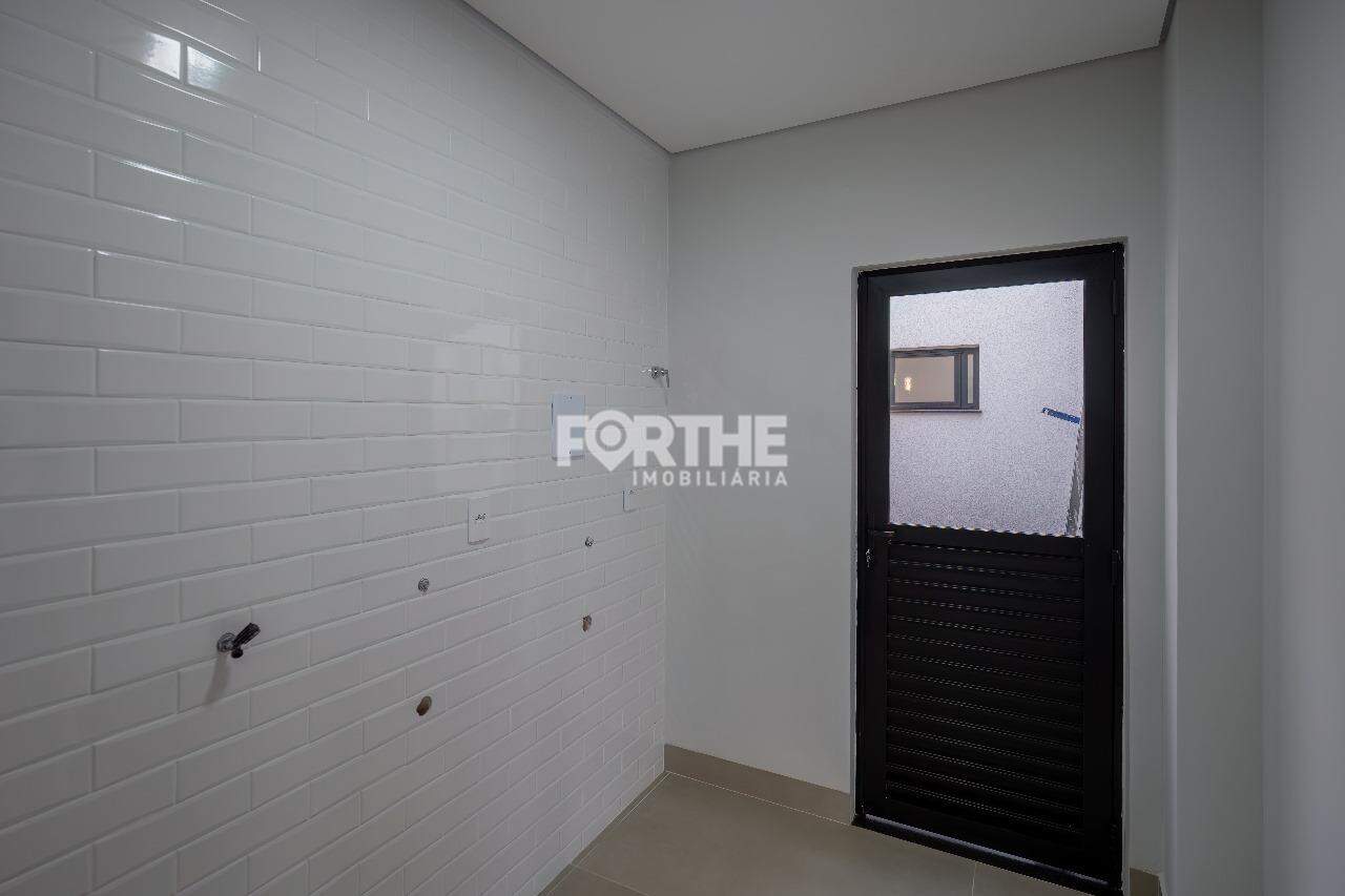 Casa à venda no Tropical II: 